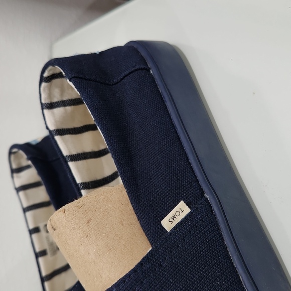 TOMS Classic Loafers Navy Blue Canvas Size 11.5 - Picture 2 of 11